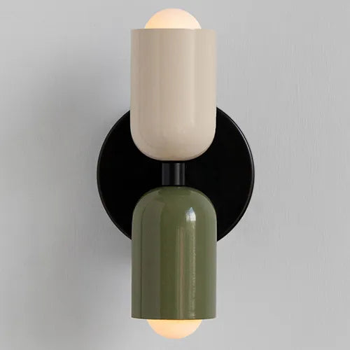 Moderne Doppelkopf Wandleuchte aus Eisen