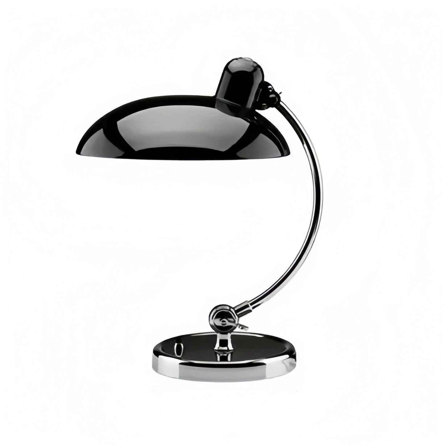 Moderne LED Tischlampe aus Metall Verchromt