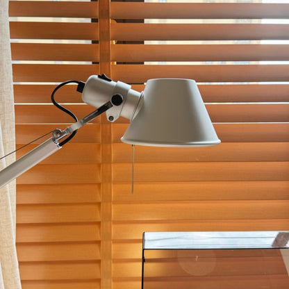 Verstellbare Tischlampe Industrie Stil
