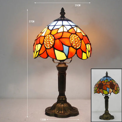 Tiffany Style LED Tischlampe aus Glas und Harz mit Buntglas Schirm