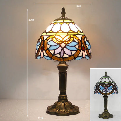 Tiffany Style LED Tischlampe aus Glas und Harz mit Buntglas Schirm